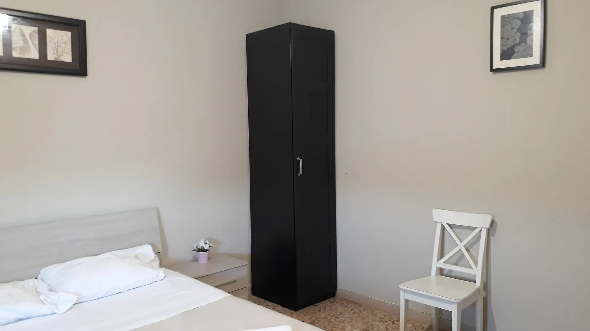 48 Airport Budget Rooms Piza